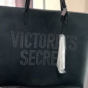 VICTORIAS SECRET LASER CUT LOGO TOTE BLACK BAG WEEKENDER TASSEL NWT